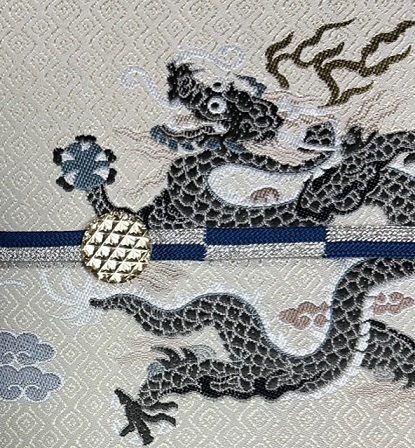 藤井絞・雲玄着物＋龍の帯＋瑞雲帯揚赤紫系。_f0181251_18210432.jpg