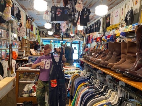 マグネッツバイヤー富井氏、アメリカ買付け進行中!!(マグネッツ大阪アメ村店)_c0078587_11364290.jpg