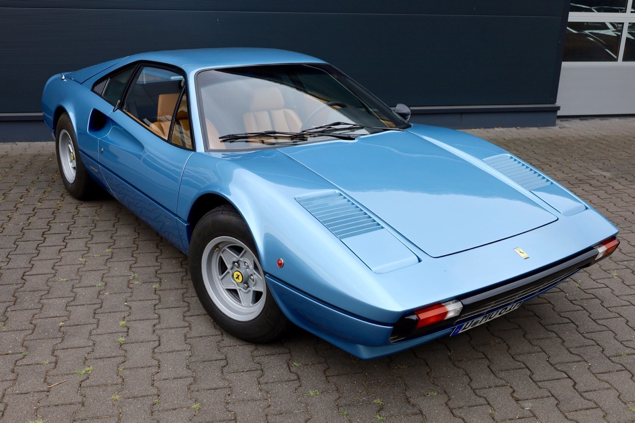 もう1台のファイバーグラスノ308GTB_a0129711_16264709.jpg