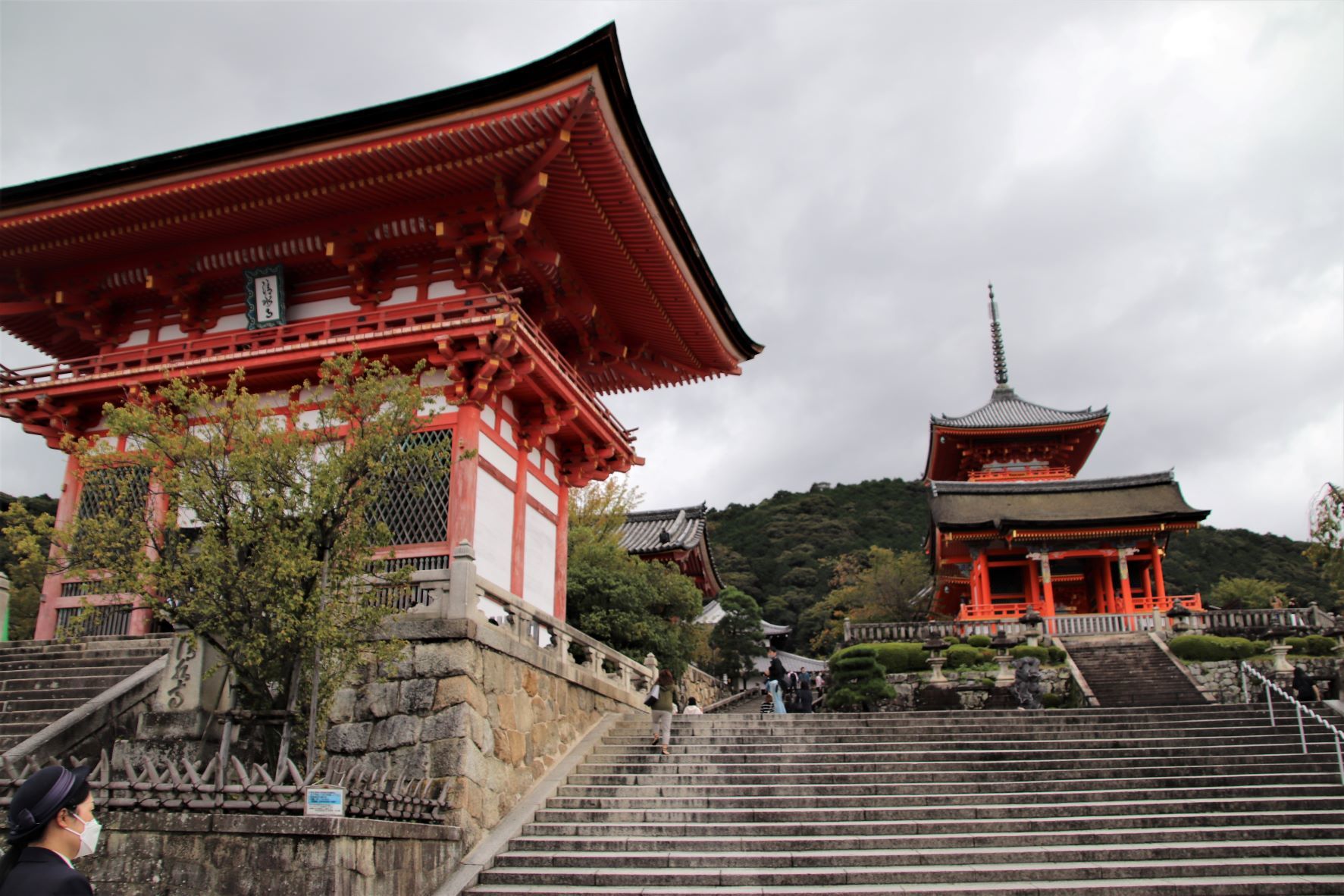 清水寺　観光客が戻って来た_e0048413_22280529.jpg