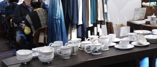 展示会2日目~チグサ地方は小雨_e0167795_16071303.jpg