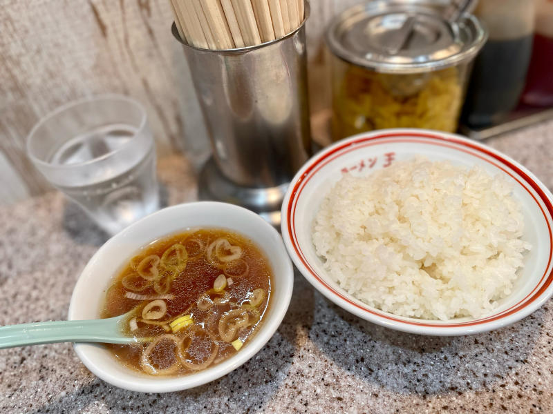 【町中華紀行〈118〉】渋谷歓楽街の”街”中華「ラーメン王 後楽本舗」_b0008655_22141827.jpg