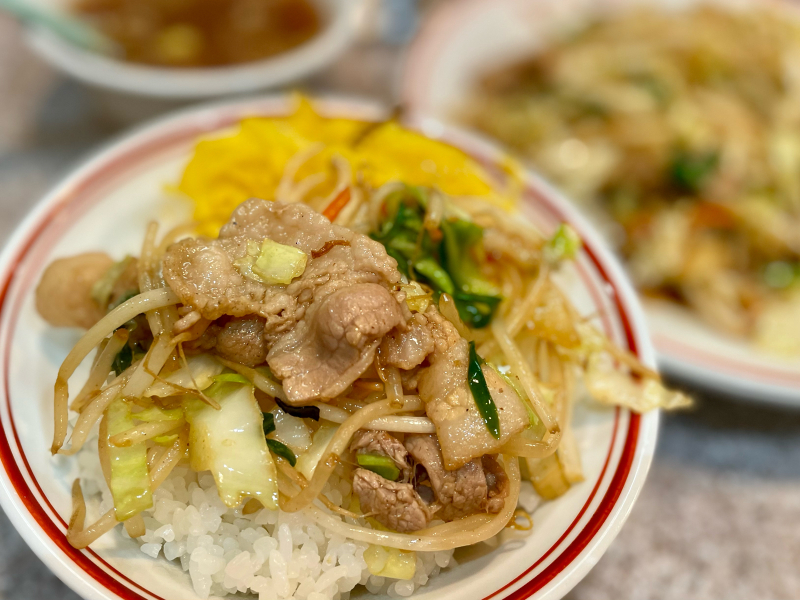 【町中華紀行〈118〉】渋谷歓楽街の”街”中華「ラーメン王 後楽本舗」_b0008655_22153364.jpg