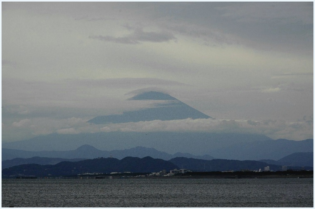 鵠沼海岸から・・・_c0352813_10073954.jpg