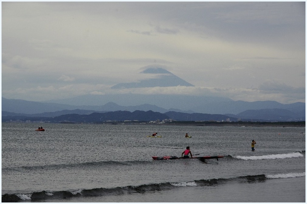 鵠沼海岸から・・・_c0352813_10080194.jpg