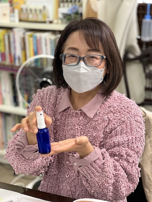 【初心者のアロマ】今日から始まるアロマライフ。アロマ検定対策講座は実習が充実中!_a0191183_16452094.jpeg