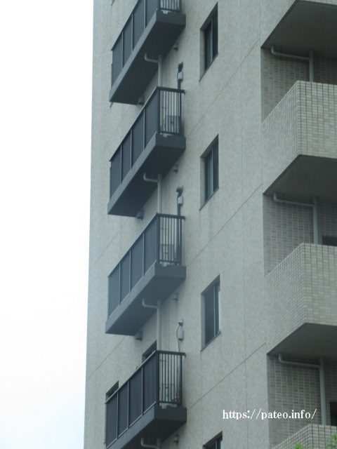 中野区（株）M社事務所内装リフォーム　壁・天井塗装仕上げ中。_a0214329_10452852.jpg