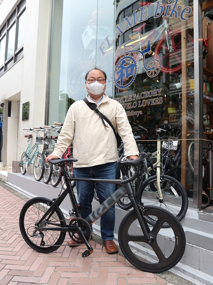 10月15日 渋谷 原宿 の自転車屋 FLAME bike前です_e0188759_17441236.jpg