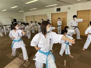 日曜空手　屯田教室　新琴似・新川教室_c0118332_14024554.jpg