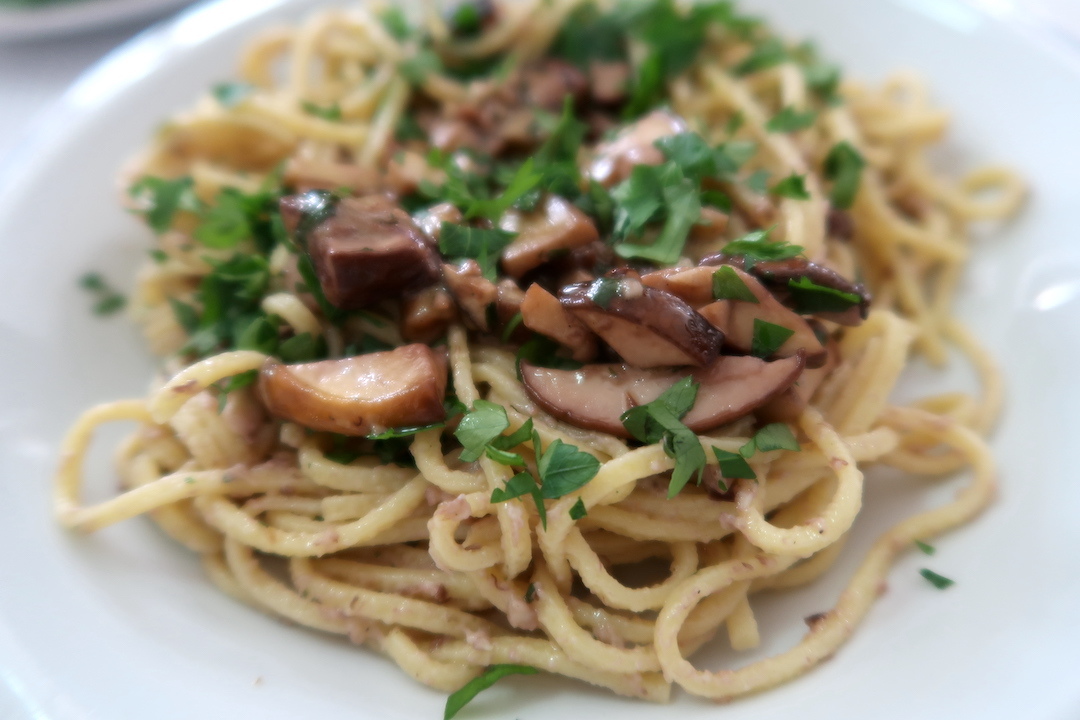 秋の幸ポルチーニ茸たっぷりパスタ_f0234936_19183087.jpg
