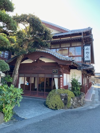 初めての出雲・松江旅　6. 竹野屋旅館へチェックイン　お部屋編_c0124359_15305800.jpeg