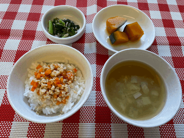 10/20の給食_c0293682_12403589.gif
