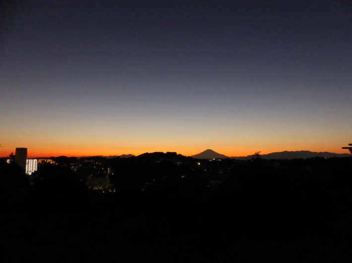 夕方の富士山　晴天の日_f0296312_22021123.jpg