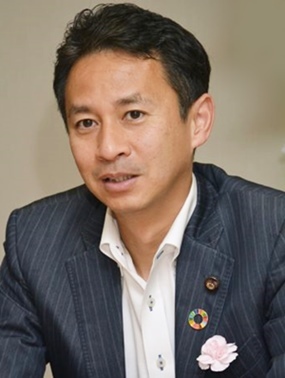 先手が打てる政党がある_b0312424_14020953.jpg