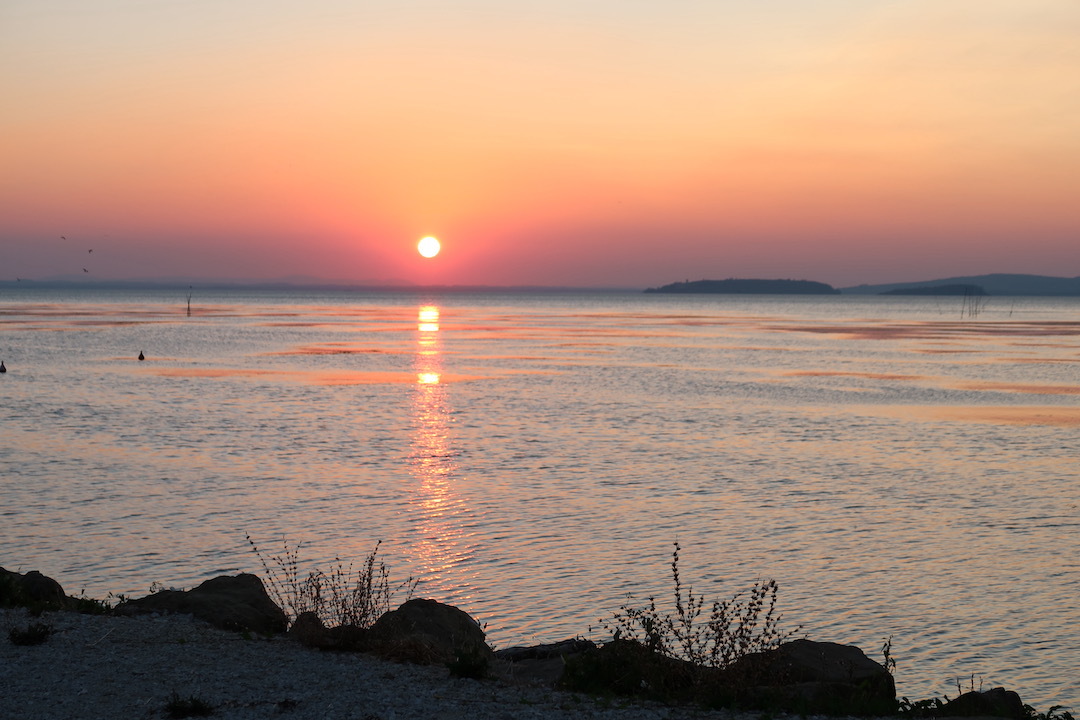 美しい夕日 愛と歌と女の力 ルパン三世 PART4 イタリアの冒険_f0234936_18431750.jpg