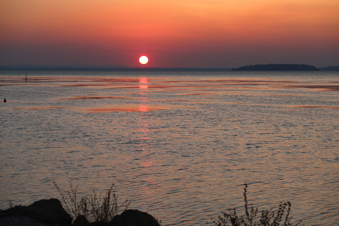 美しい夕日 愛と歌と女の力 ルパン三世 PART4 イタリアの冒険_f0234936_19050751.jpg