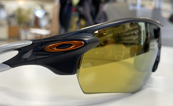 OAKLEY RADARLOCKなどの大型スポーツサングラスも偏光で遠近両用度付きで作成できるKODAK新レンズPolarMax6360/6367発売開始！_c0003493_13263673.jpg