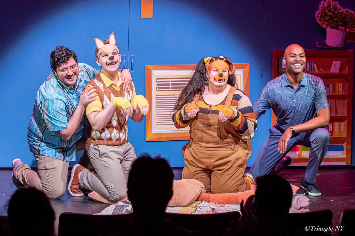 Tomorrow is the last day! ”The Adventures of Honey and Leon”_a0274805_11081358.jpg