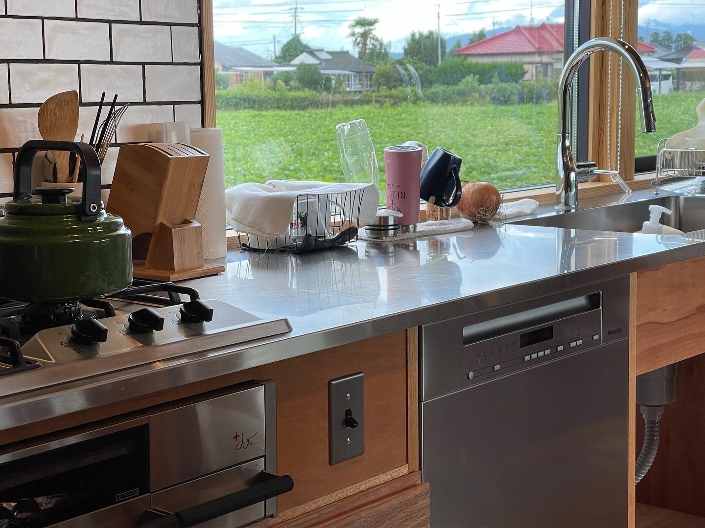 世界中で憧れのドイツ製「Miele」。★造作キッチン取付事例_c0156359_14041832.jpg
