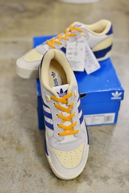 adidas　　Europe Limited MODEL　　RIVALRY Low ★★_d0152280_01524893.jpg
