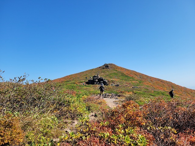 栗駒山で初登山に挑戦_b0182708_01523335.jpg