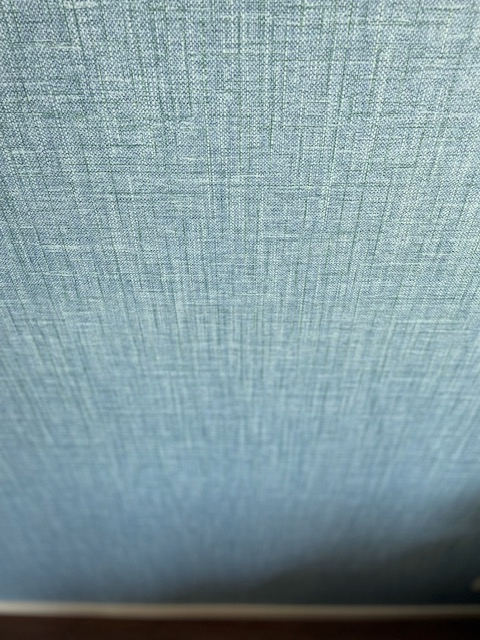 リビングの壁を『テシード』の輸入壁紙『BLUEBELL』で張り替えました　by interior styling of bright_c0157866_17250270.jpg