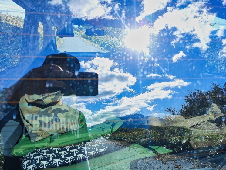 2022 北海道 #8 - 利尻富士を眺めつつ裾野の未舗装路をゆく＠利尻島_b0108109_20501656.jpeg