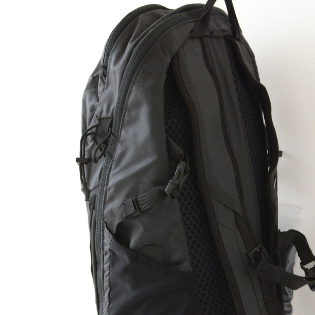 Matador [マタドール]  Beast18 Ultralight Technical Backpack_f0051306_16162027.jpg