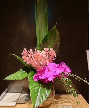 サロンのお花と　美容院　_a0264383_15023329.jpg