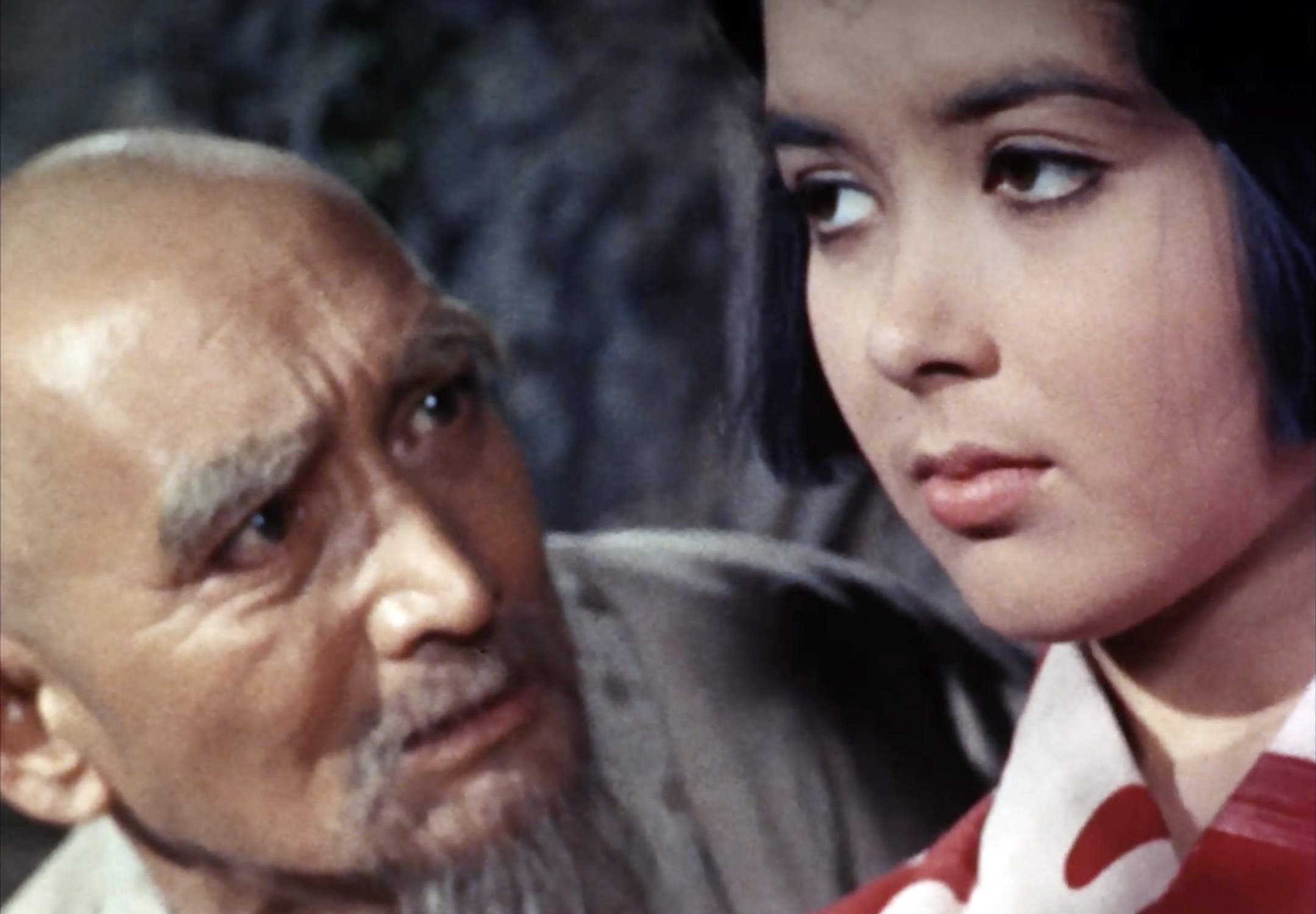 恵とも子（Tomoko Kei）「飛び出す冒険映画 赤影」（1969）_e0042361_19543623.jpg