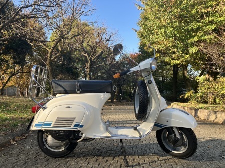 1999 VESPA 125 ET3 アイボリー　最終型　フル装備！_f0123137_23382670.jpg