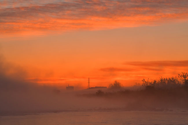 多摩川の川霧と日の出_f0173596_10484180.jpg