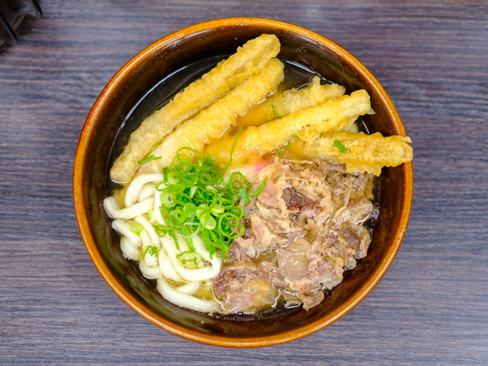 「北九州・小倉　資さんうどんの肉ごぼう天うどん＆ぼた餅」_a0000029_09592253.jpg