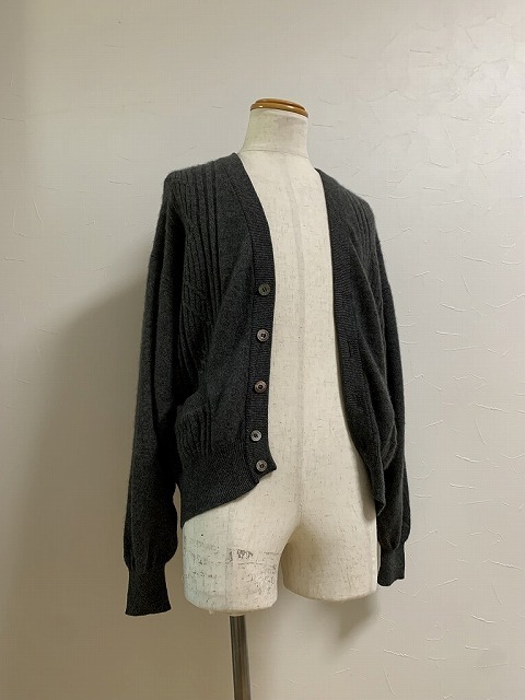 Designer\'s Cashmere Sweater & Cardigan \"YVES SAINT LAURENT\"_d0176398_19064427.jpg