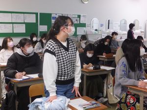 学生自治会主催の講演会を行いました！_e0196791_16523104.jpg