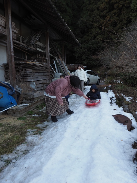 新年会と雪遊びなど_c0116915_00191488.jpg