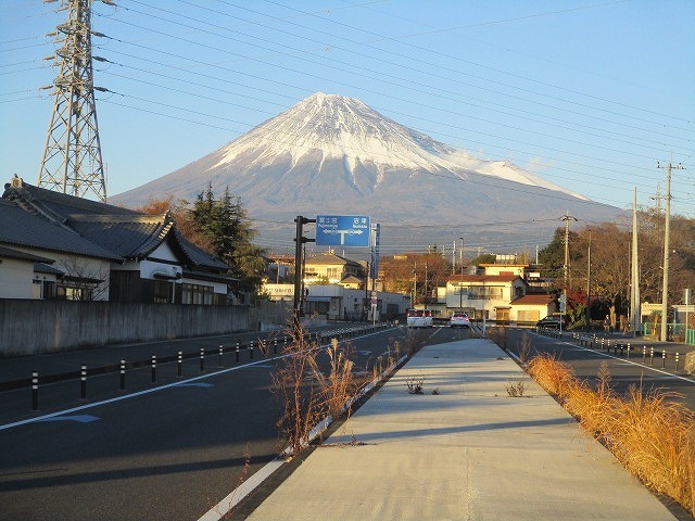 穏やかに明けた2023年　元旦は例年同様、富士山を拝みながらの年始回り_f0141310_07421142.jpg