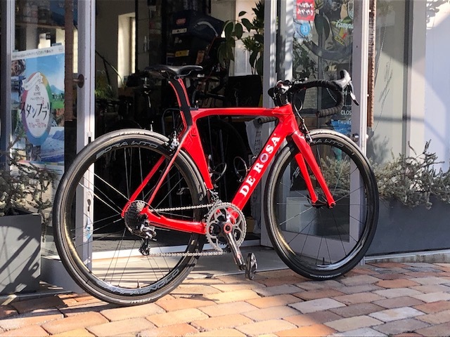 DE ROSA SK リムブレーキバージョンに萌える&#128155;_d0338933_19041128.jpg