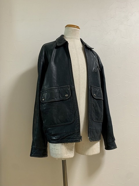 Vintage Leather Jacket & Designer\'s Set-Up_d0176398_16164816.jpg