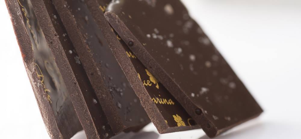 GLASS ONIONご近所の有名パティシエ「Dolce Carina」さんの美味しいチョコレートを販売!_b0125570_16504763.jpg
