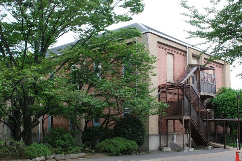学習院戸山キャンパスに遺る煉瓦造建築_e0264942_18061798.jpg