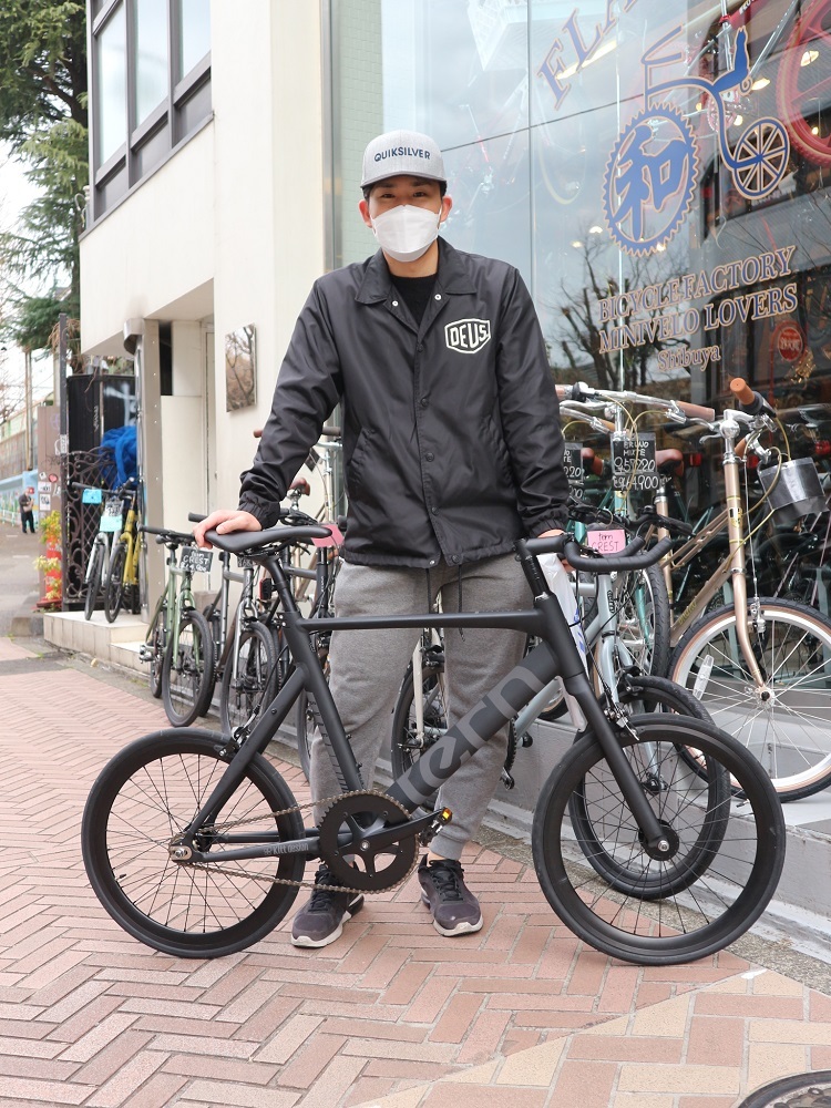 1月17日　渋谷　原宿　の自転車屋　FLAME bike前です_e0188759_13002393.jpg