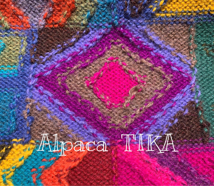 新作　アルパカ100%・インカの幾何学模様ワンピース_d0187468_15045416.jpg