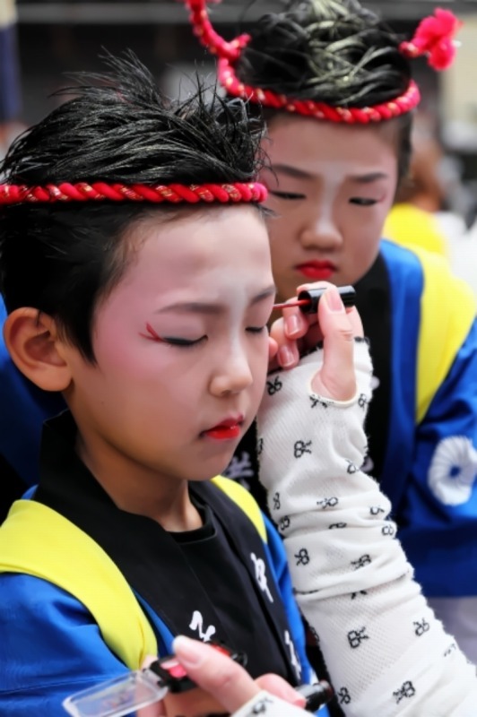 小学生男の子化お祭り粧口紅