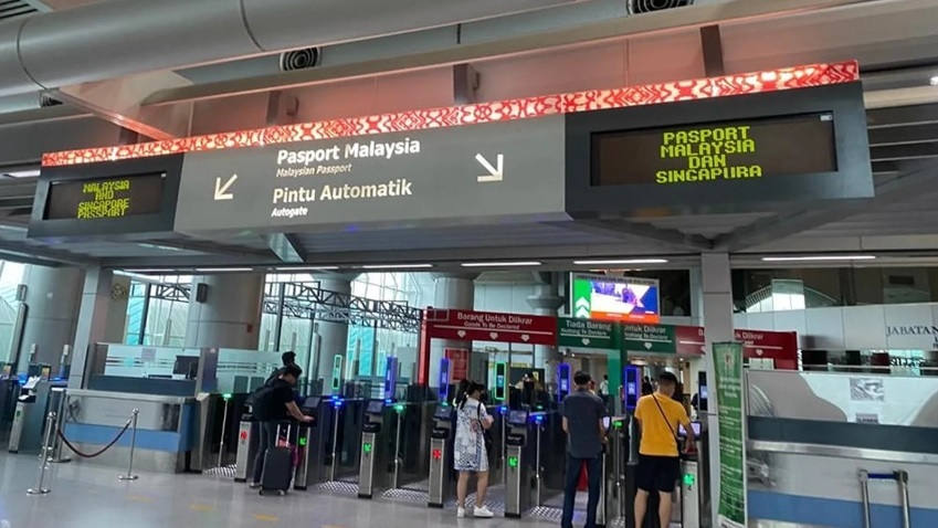 シンガポールから陸路でマレーシアに入る際、自動化ゲートを通れるようになると_d0103292_20252779.jpg