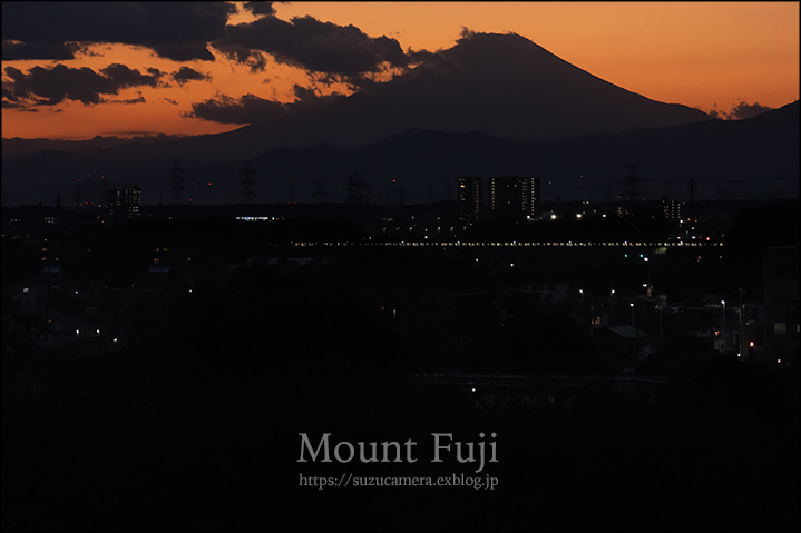 横浜からの富士_f0100215_19381902.jpg