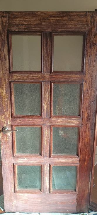 塗り重ねたドアのペイントをはがしました_e0370226_17222215.jpg