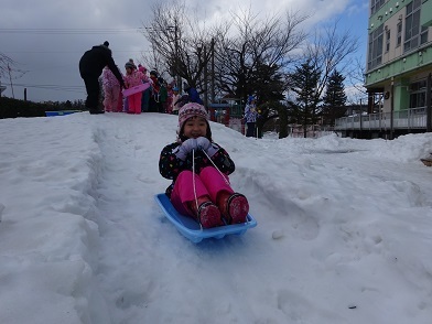 すみれ組　雪遊び最高！！_c0212598_14055886.jpg