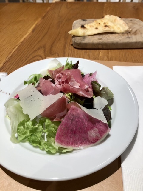 【イータリー(Eataly)湘南で平日スペシャル】バレンタインデー_b0009849_15544222.jpeg