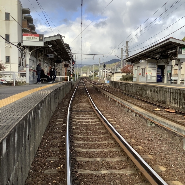 ツアー初日、乗りたかった叡山電鉄で鞍馬へ。_a0334793_13352320.jpg